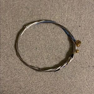 VERY 🆒 RECYCLED GUITAR STRING BRACELET!